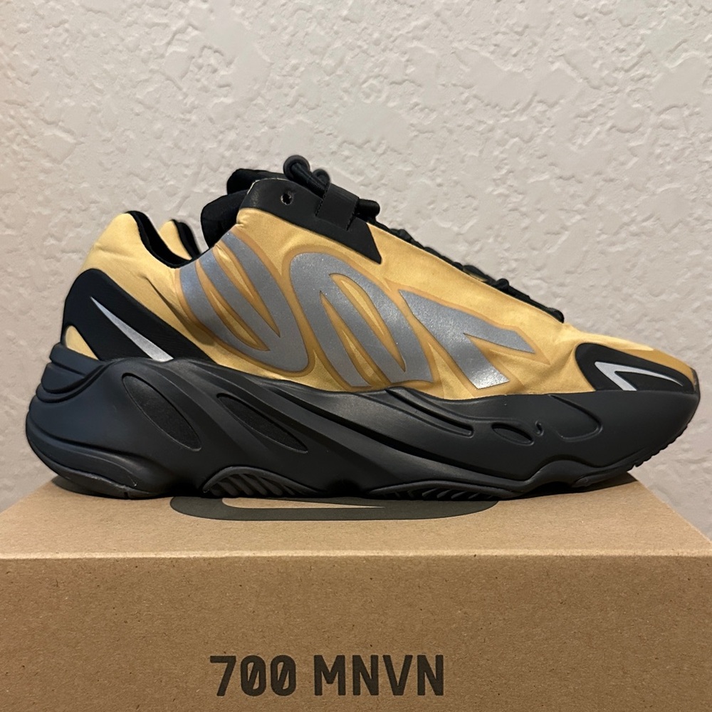 Yeezy 700 MNVN honey